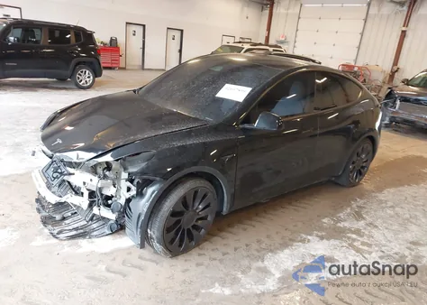 2024 Tesla Model Y Performance Dual Motor All-Wheel Drive из США, поврежденный, VIN 7SAYGDEF5RF170634